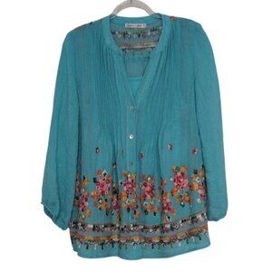 Figueroa & Flower Floral Embroidered Shirt Womens Petite Size Large Blue V Neck